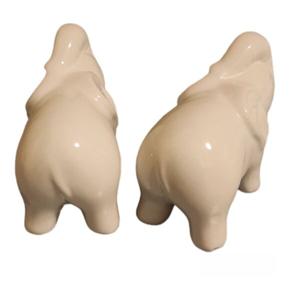 Salt & Pepper Shakers - Picture 3 of 5